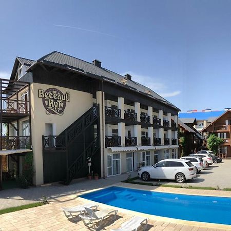 Веселий Кут Hotel Zaliznîi Port Exterior foto