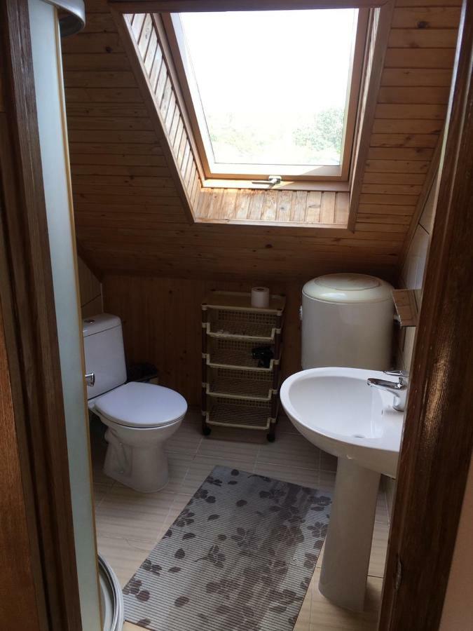 Веселий Кут Hotel Zaliznîi Port Exterior foto